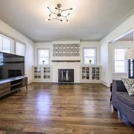Beautiful And Spacious Fully Renovated Farmhouse Winchester Exterior photo