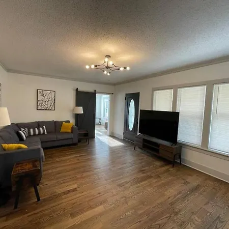 Beautiful And Spacious Fully Renovated Farmhouse Winchester Exterior photo