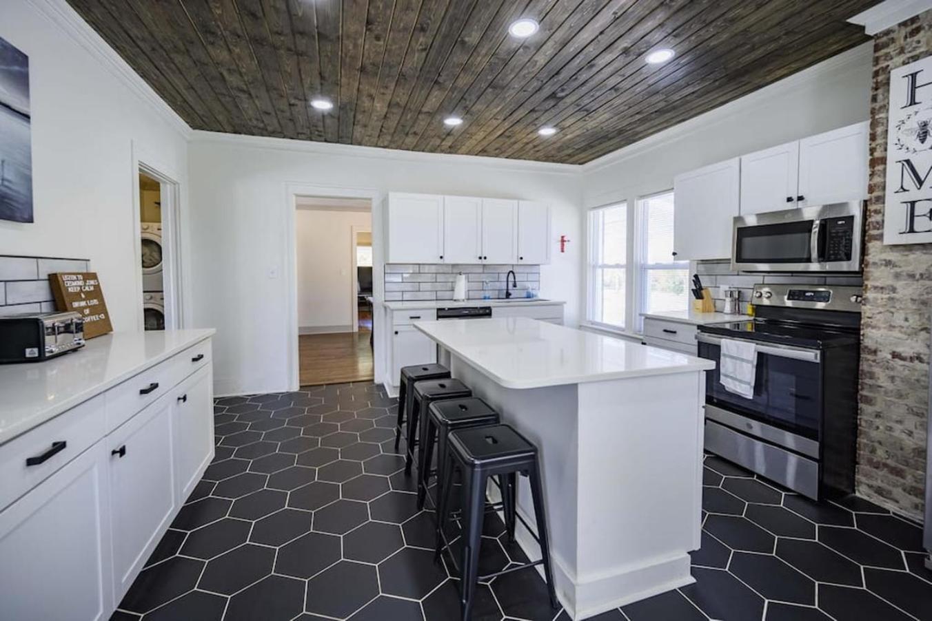 Hébergement de vacances Beautiful And Spacious Fully Renovated Winchester