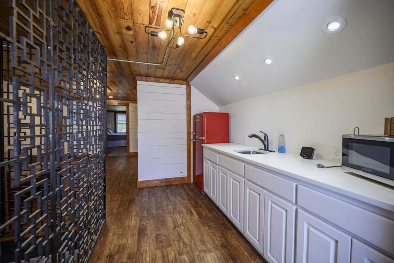Hébergement de vacances Beautiful And Spacious Fully Renovated *