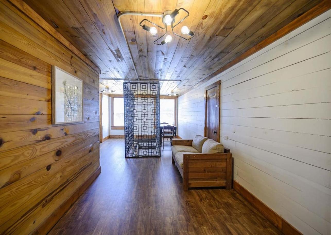 Beautiful And Spacious Fully Renovated