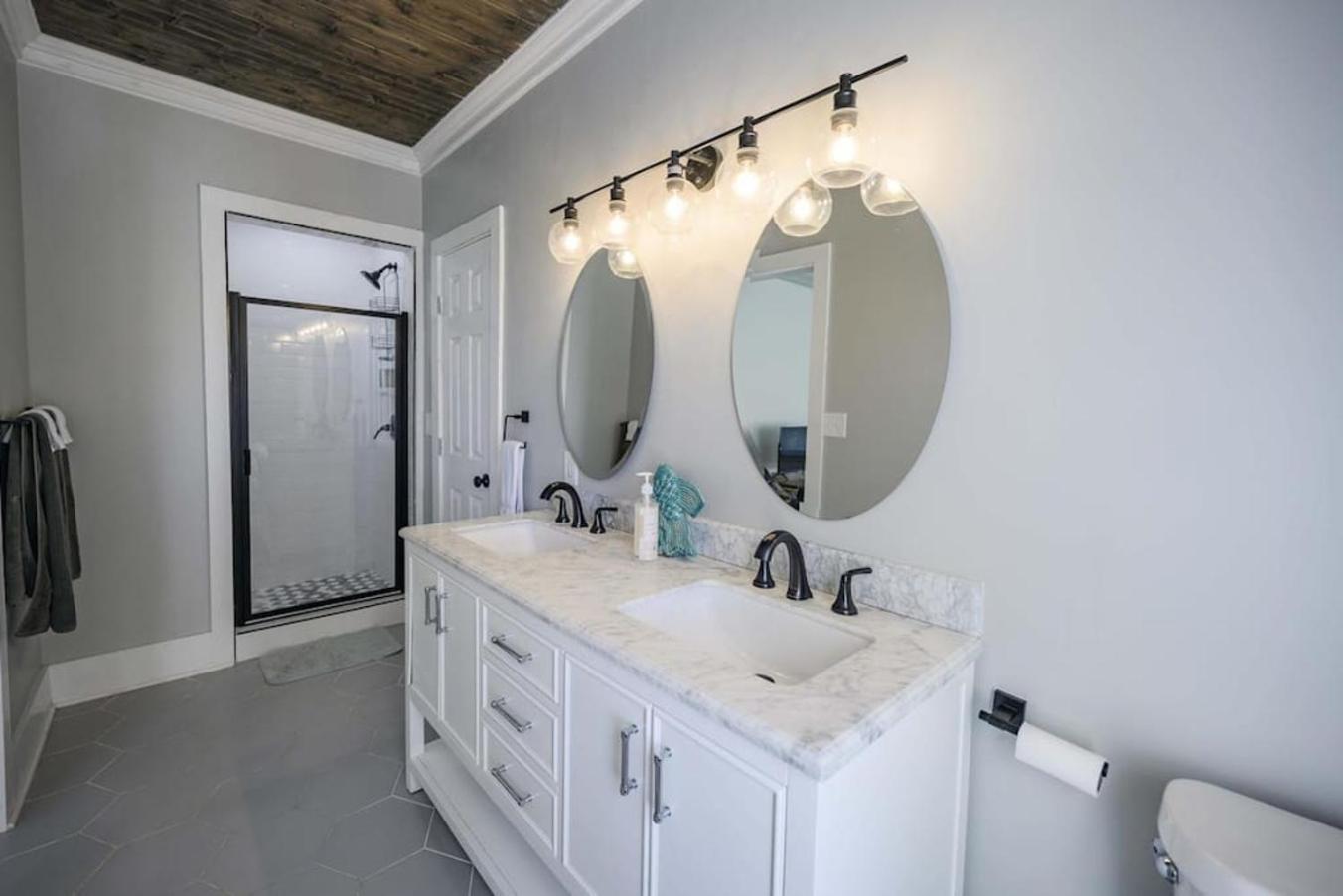 Hébergement de vacances Beautiful And Spacious Fully Renovated Winchester