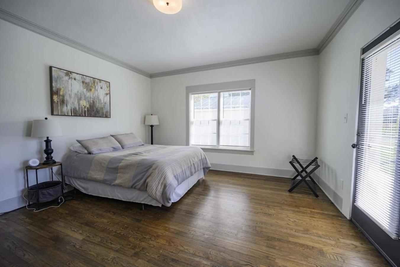 Beautiful And Spacious Fully Renovated * Winchester